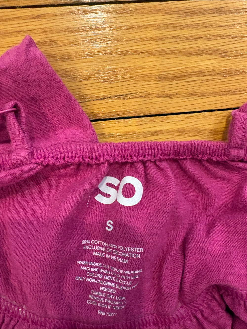 SO Magenta Ruched Top - Picture 2 of 3